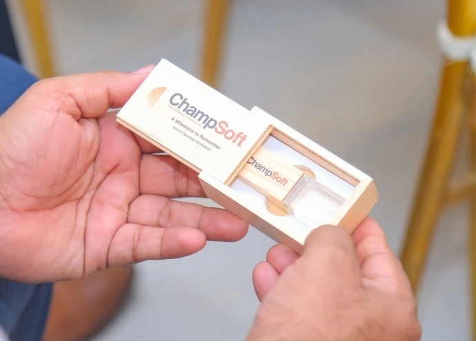 This should come as first image of the slide